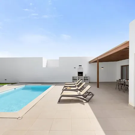 Altos Anisa 13a By Escape 빌라 *