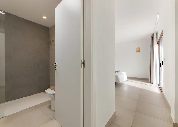 Altos Anisa 13a By Escape *